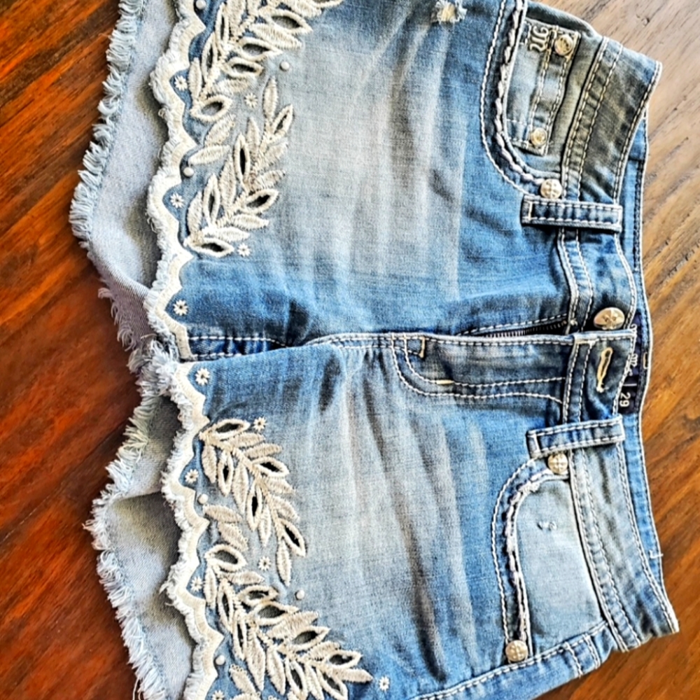 Miss Me Denim Shorts 29